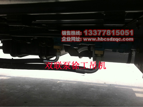雙聯(lián)泵徐工隨車吊圖片